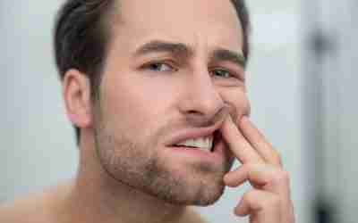5 causas que provocan encías inflamadas